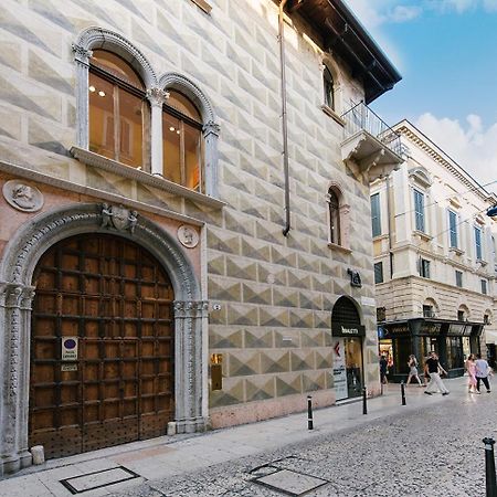 Palazzo Confalonieri Da Lisca Βερόνα Εξωτερικό φωτογραφία