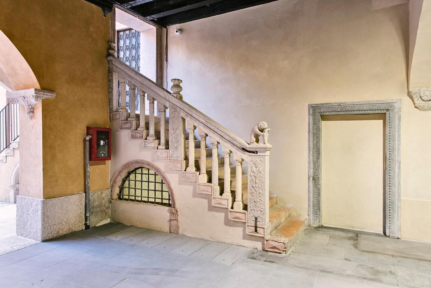 Palazzo Confalonieri Da Lisca Βερόνα Εξωτερικό φωτογραφία